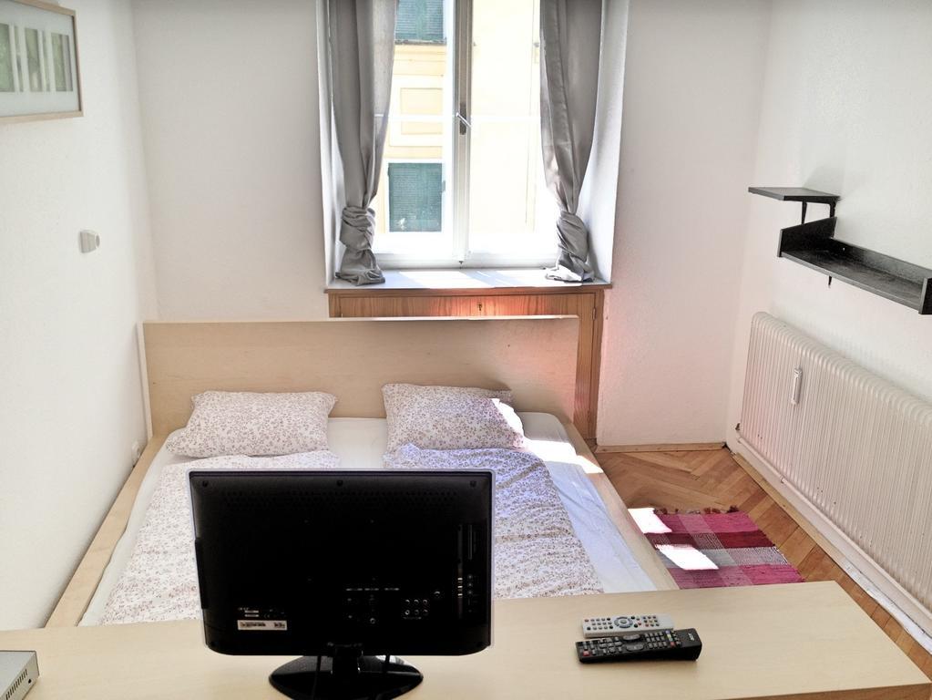 Jakominiplatz Apartment *